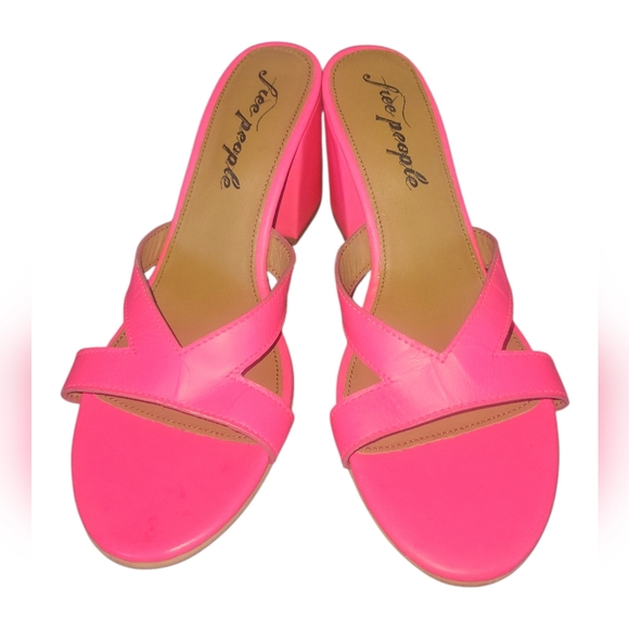 Free People Shoes - Free People Neon Pink Block V Heel Open Toe Sandals Sz 40